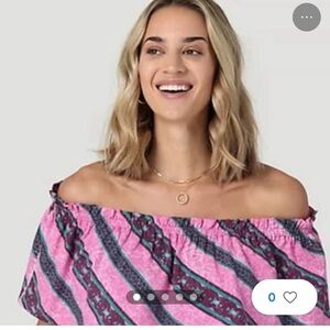 Size L wrangler women’s candy stripe of the shoulder western shirt